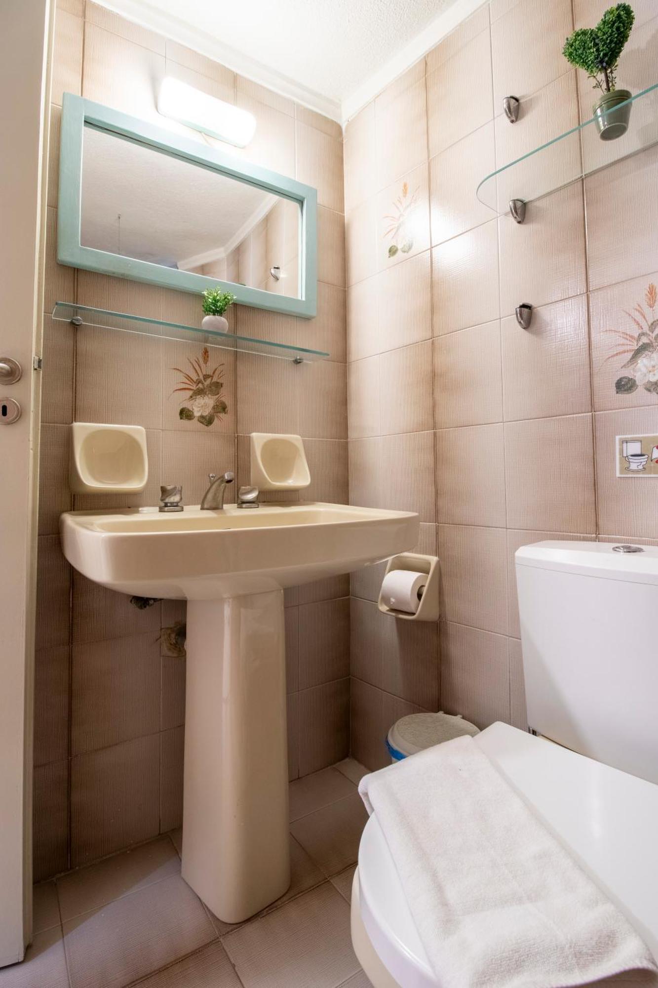 Modern City Apt In The Heart Of Heraklion Zewnętrze zdjęcie