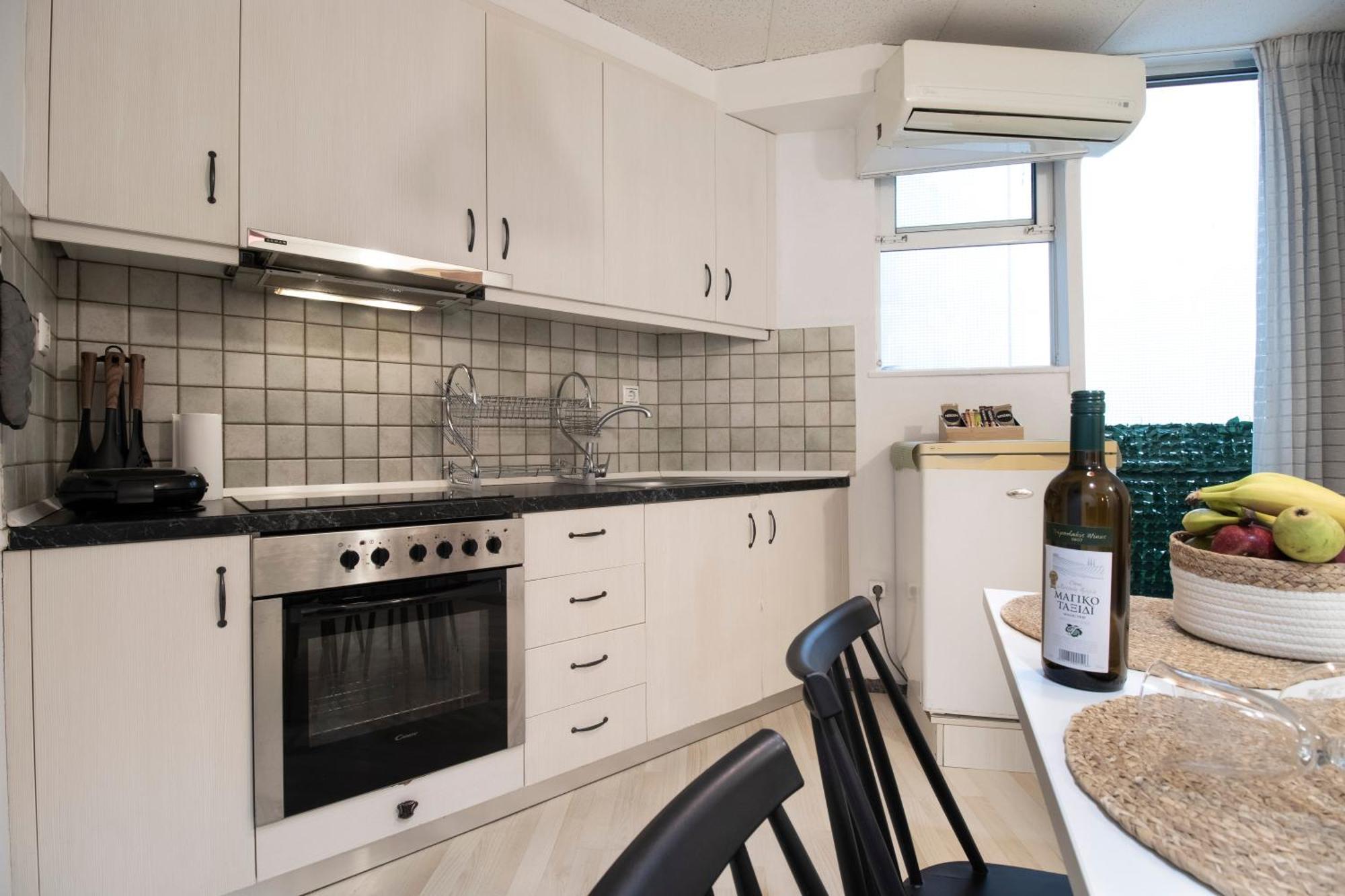 Modern City Apt In The Heart Of Heraklion Zewnętrze zdjęcie