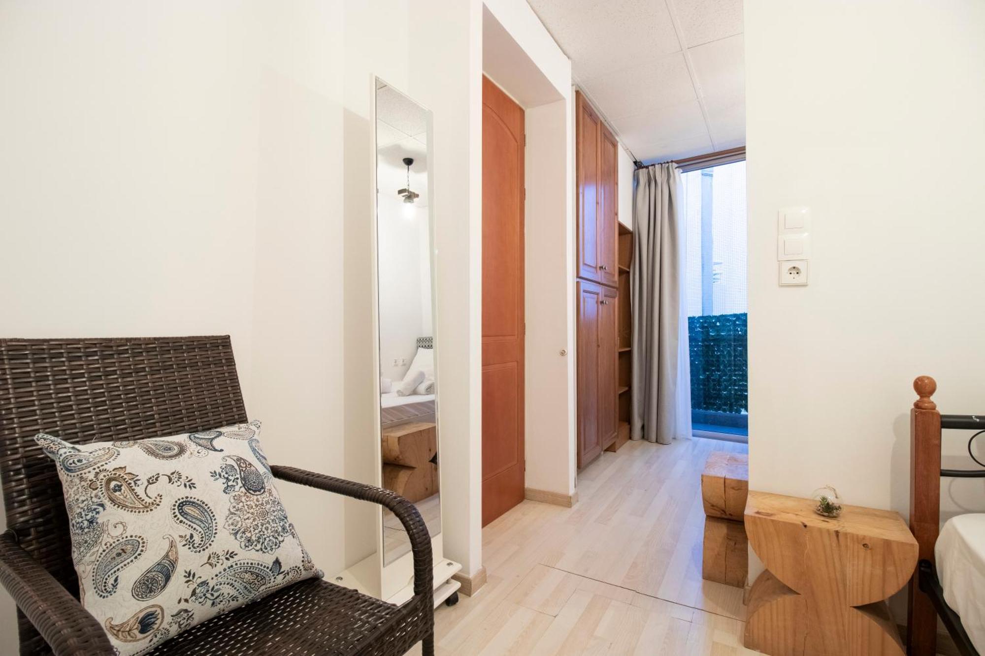 Modern City Apt In The Heart Of Heraklion Zewnętrze zdjęcie